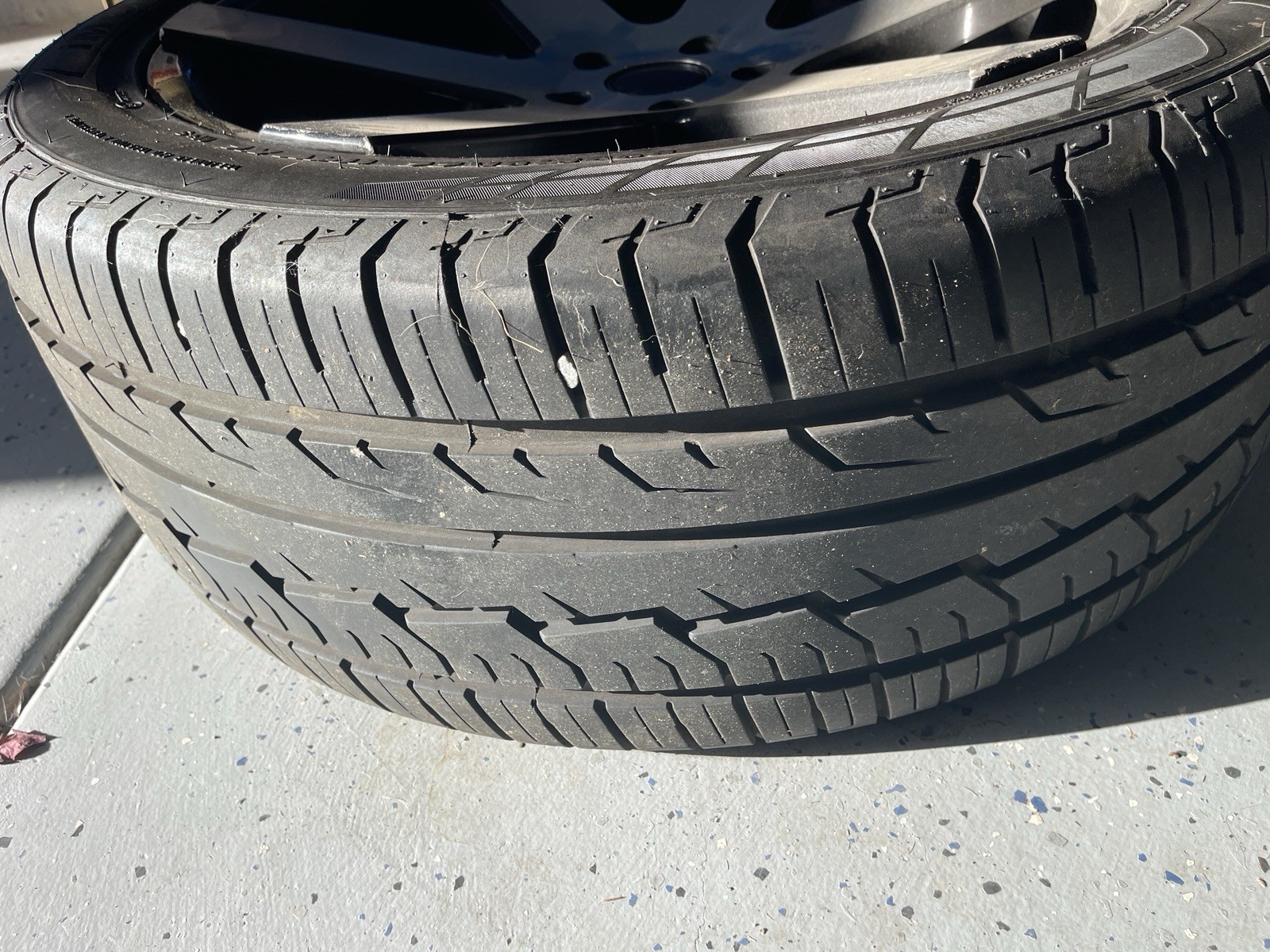 22” Strada Coda Wheels With 305 /40R22 Tires