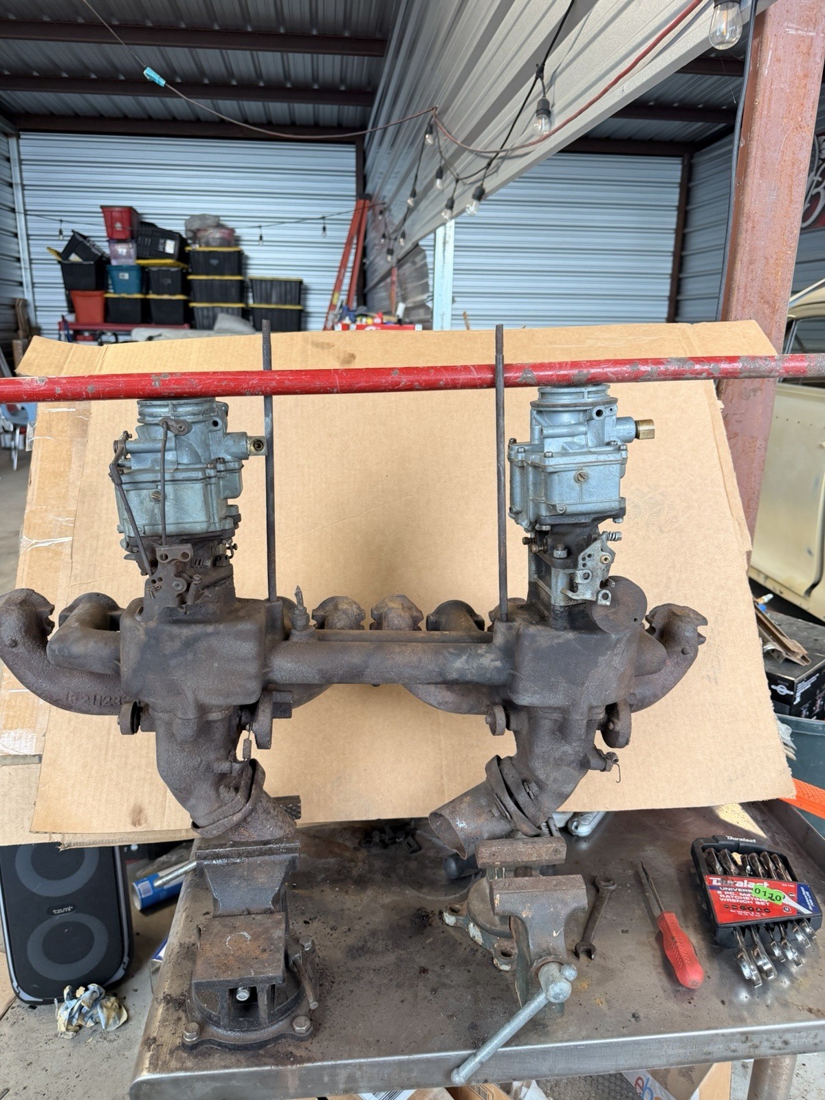 1941-1942 Buick Dual Compound carb setup 1941-1942 Buick Dual Compound carb setup