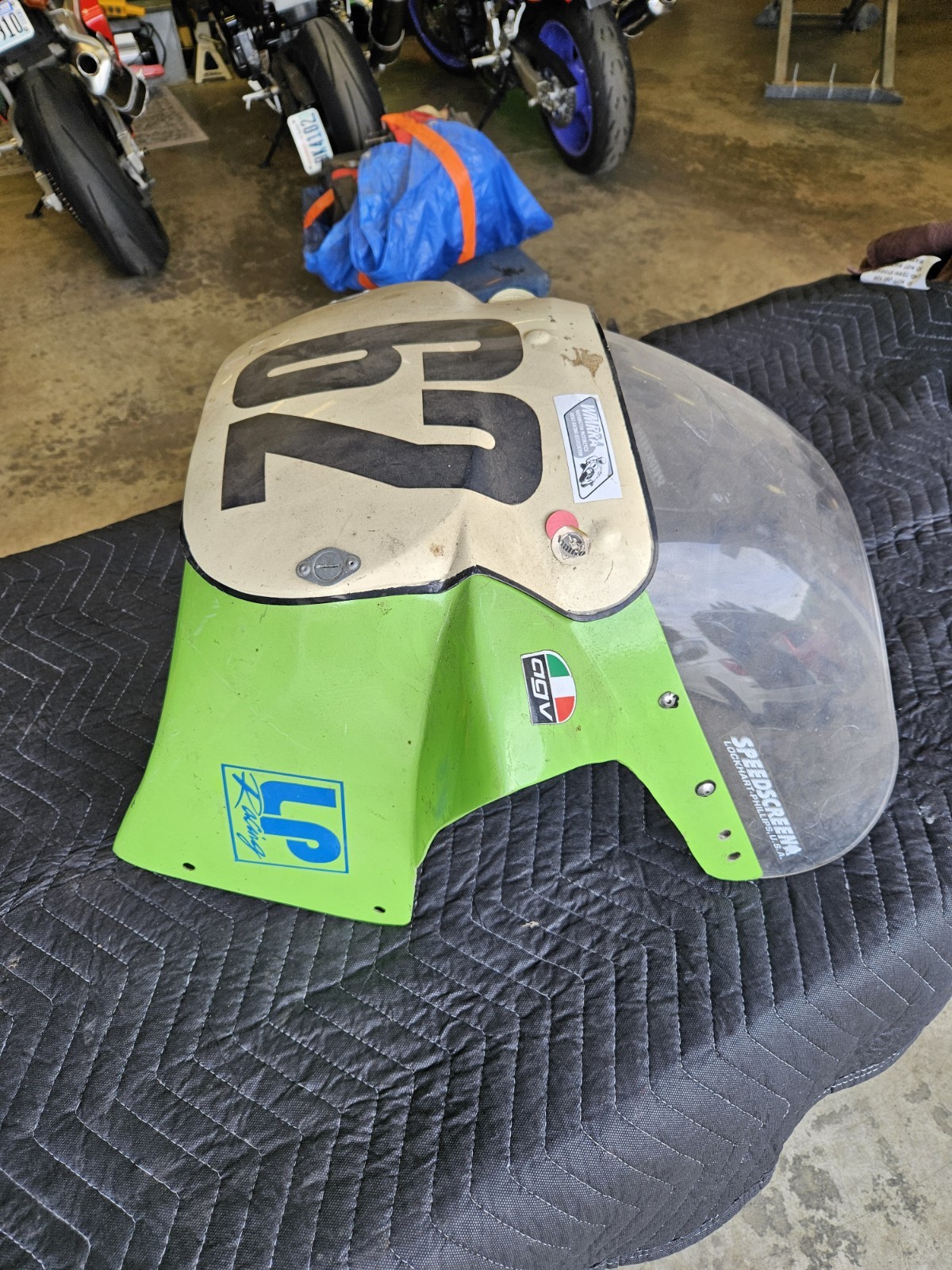1986 1987 SUZUKI GSXR750 UPPER MAIN FAIRING COWL RACE FIBERGLASS
