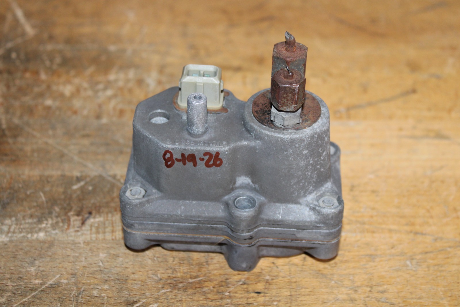 Mercedes W126 R107 Warm Up Regulator WUR / Bosch 0438140015