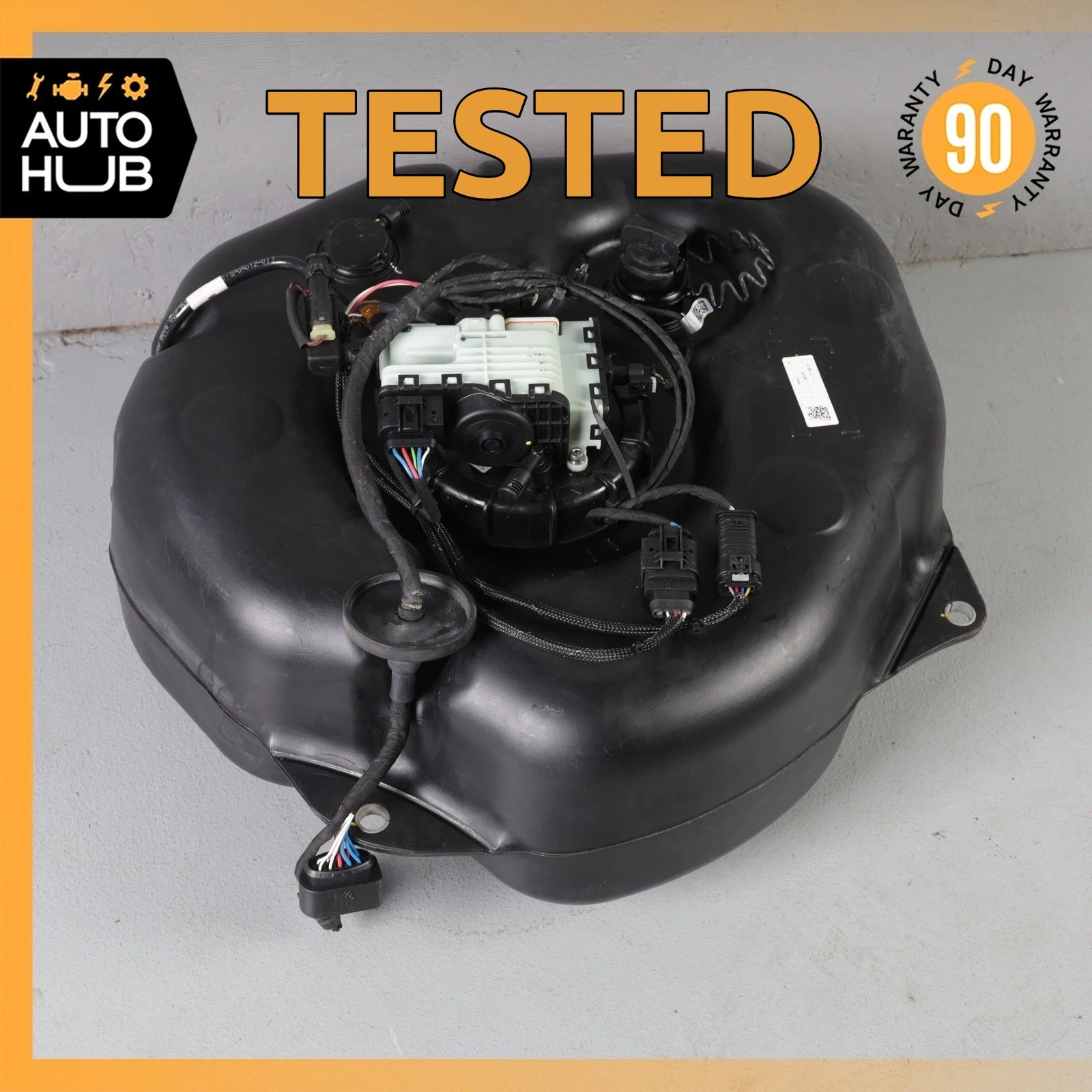 11-13 Mercedes W212 E350 Diesel AdBlue Fuel Additive Tank Container w/ Pump OEM 11-13 Mercedes W212 E350 Diesel AdBlue Fuel Additive Tank Container w/ Pump OEM