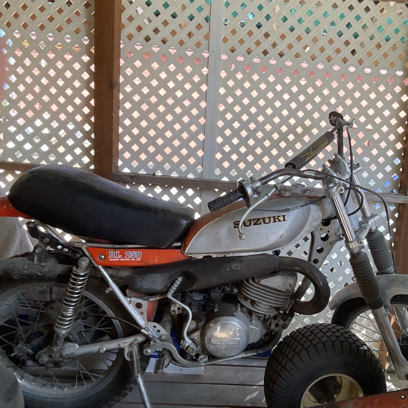 1973Rl 250 Suzuki ￼￼ Original dirtbike Runs and ￼Fires Up On The First Kick ￼