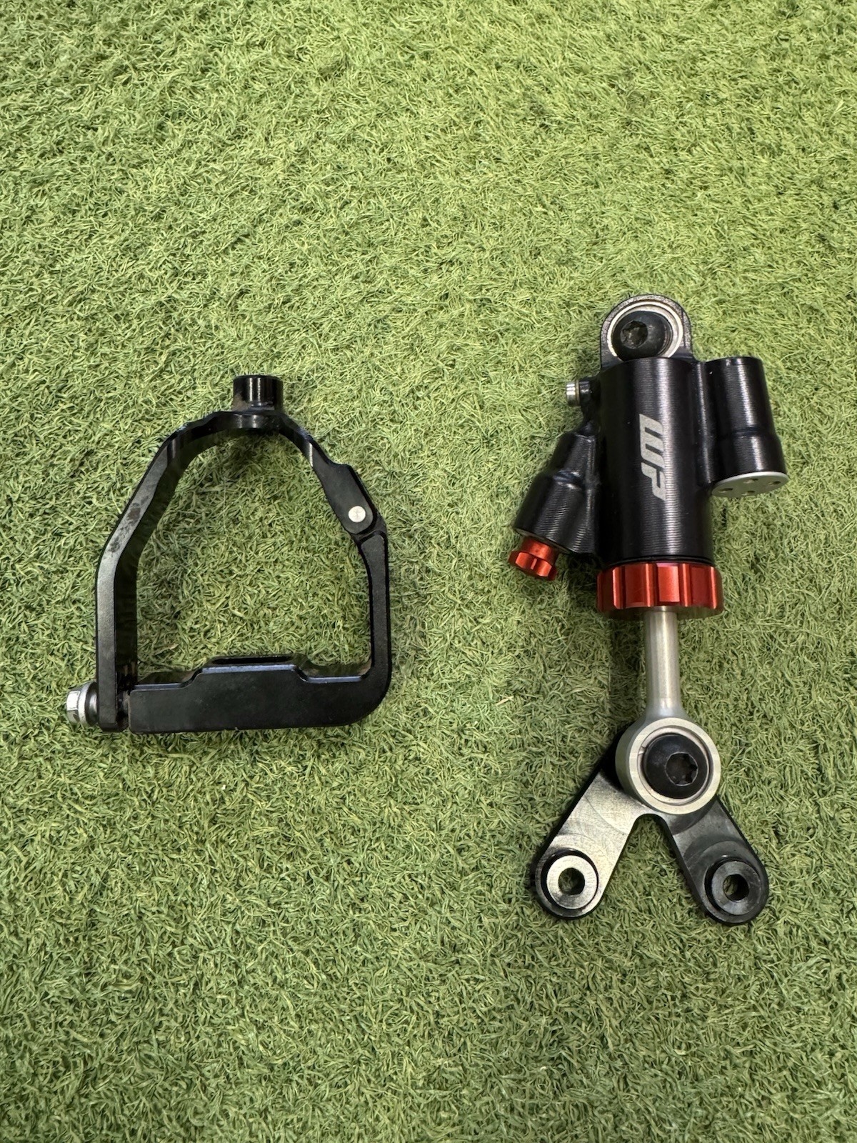 WP Steering Damper Kit for `23+ KTM/HQV/GG WP Steering Damper Kit for `23+ KTM/HQV/GG