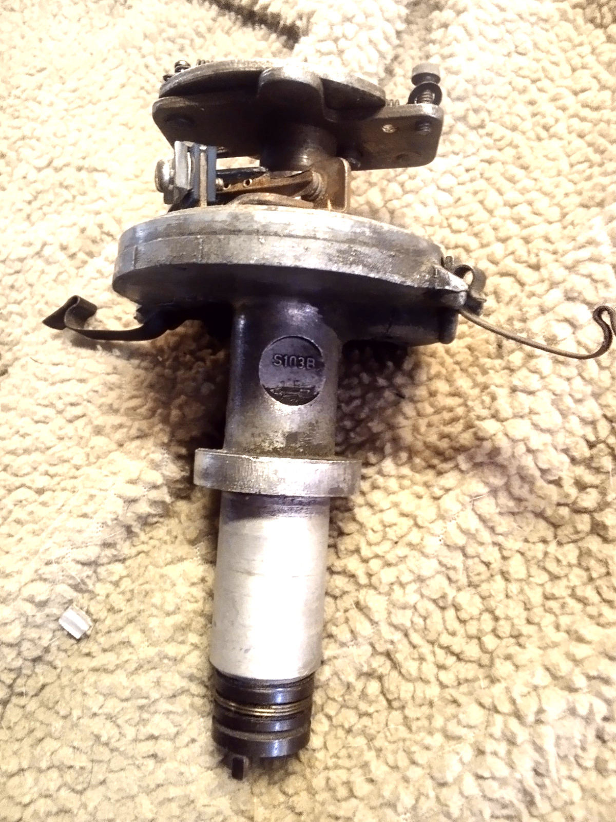 Distributor OEM Magneti Marelli S103B Alfa Romeo Giulia Spider Duetto Alfetta GT Distributor OEM Magneti Marelli S103B Alfa Romeo Giulia Spider Duetto Alfetta GT