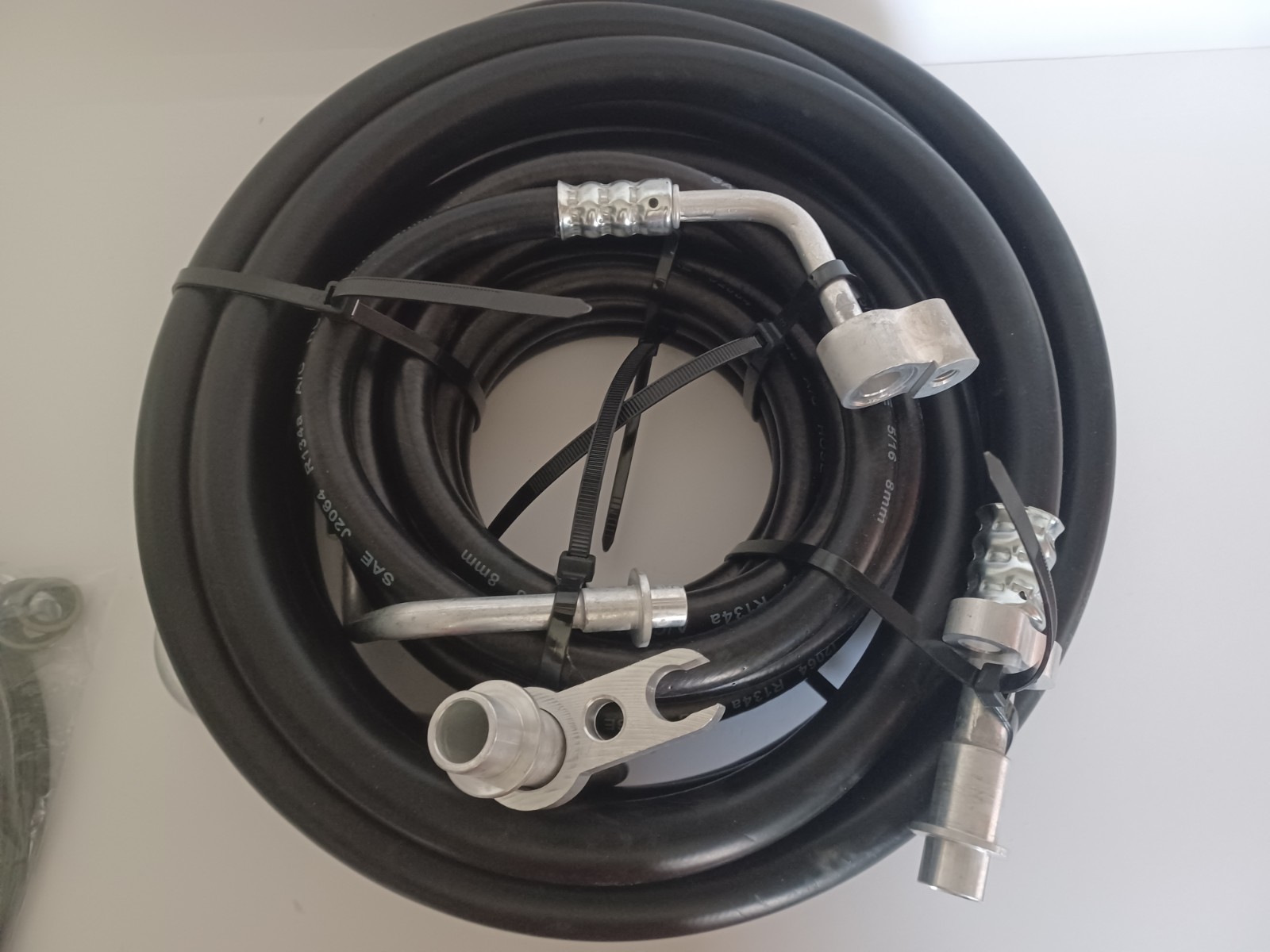 SU33468 Rear AC Line Set For 2007 2008-2014 Chevy Suburban Rear Aux AC Hose Kit SU33468 Rear AC Line Set For 2007 2008-2014 Chevy Suburban Rear Aux AC Hose Kit