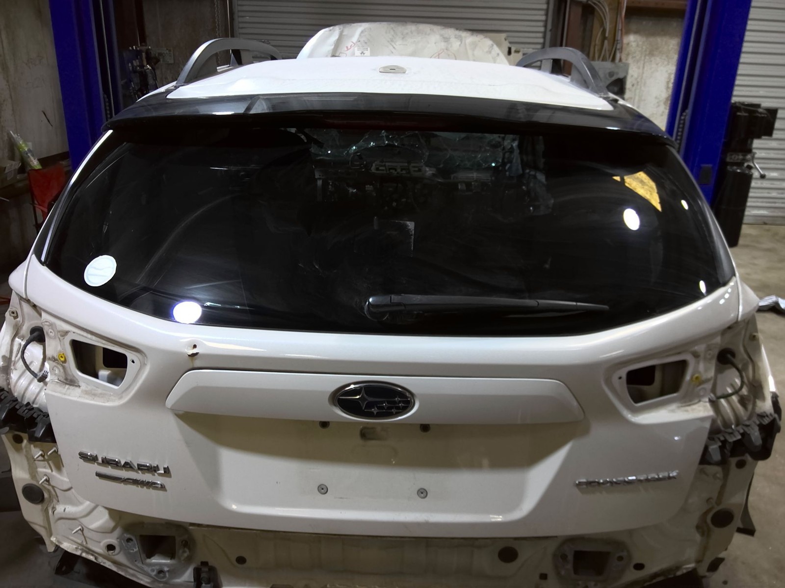 Fits 18 - 23 SUBARU CROSSTREK Hatch Liftgate (no tail lights included) SEE DENT