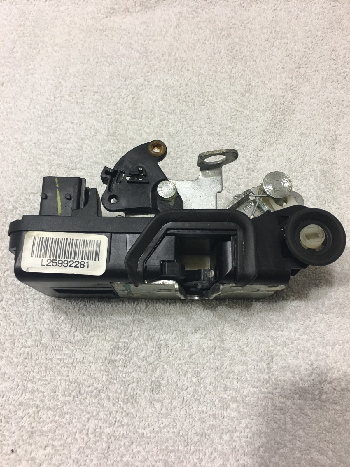 LIFE WARR 2007 to 13 genuine GM Chevrolet Avalanche LEFT REAR Door Lock Actuator