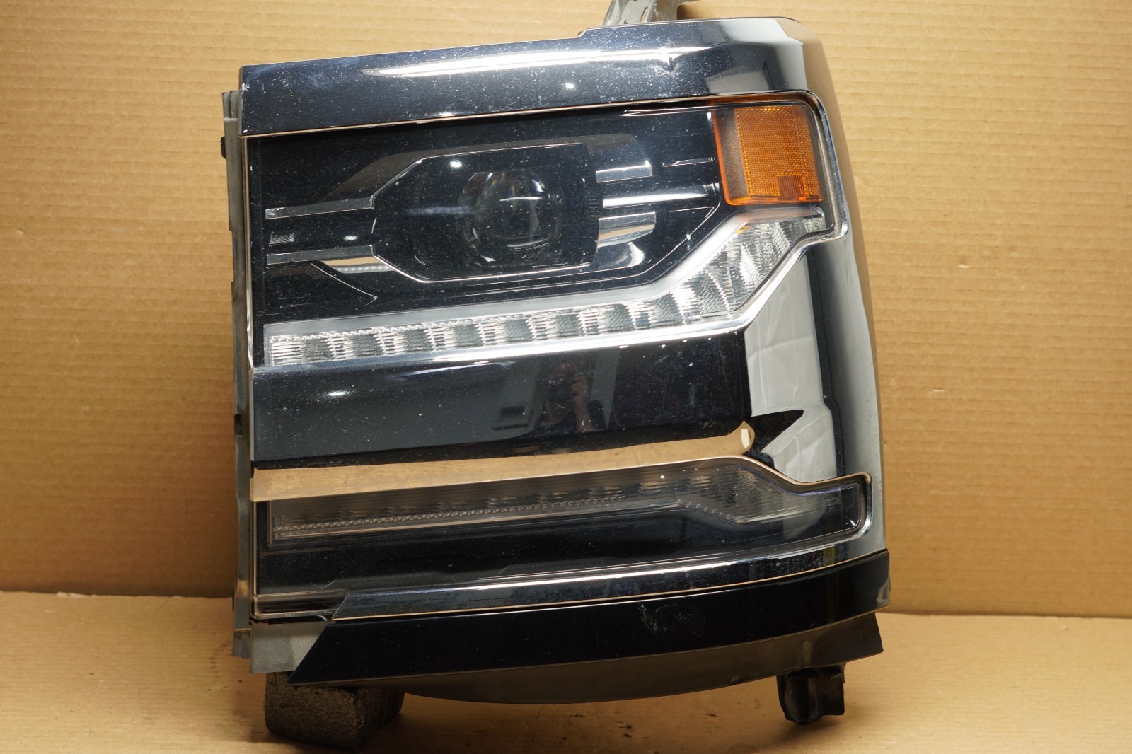 OEM | 16-18 Chevy Silverado 1500 LEFT SIDE DRIVER LED Headlight Y1 (1616)