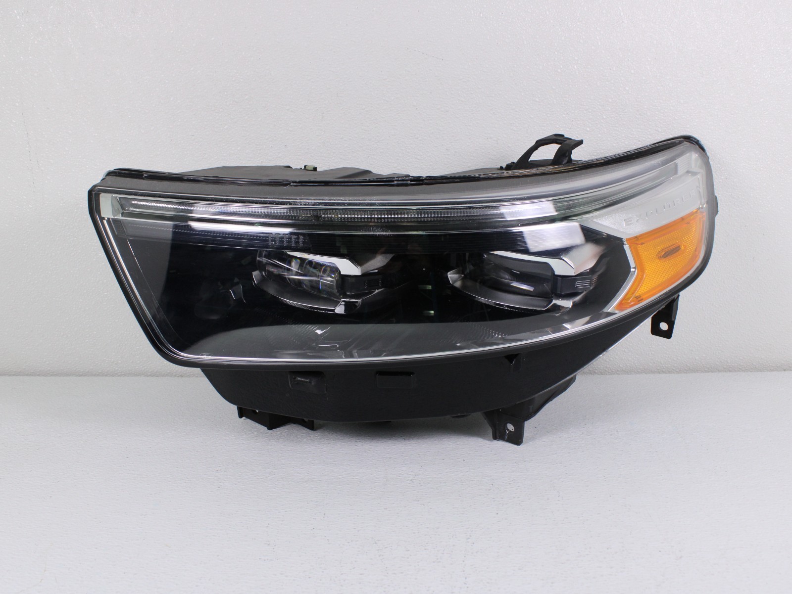 NICE 2020-2024 FORD EXPLORER LEFT DRIVER SIDE PROJECTOR LED HEADLIGHT OEM