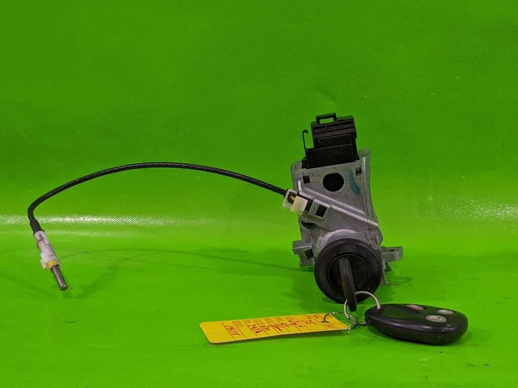 03 04 05 06 TAHOE IGNITION SWITCH CYLINDER HOUSING W/KEY OEM 3975-5