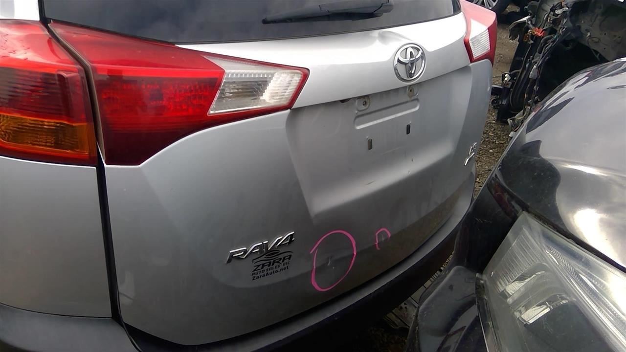 Trunk/Hatch/Tailgate Manual Lift Light Tint Glass Fits 13-15 RAV4 DAMAGED