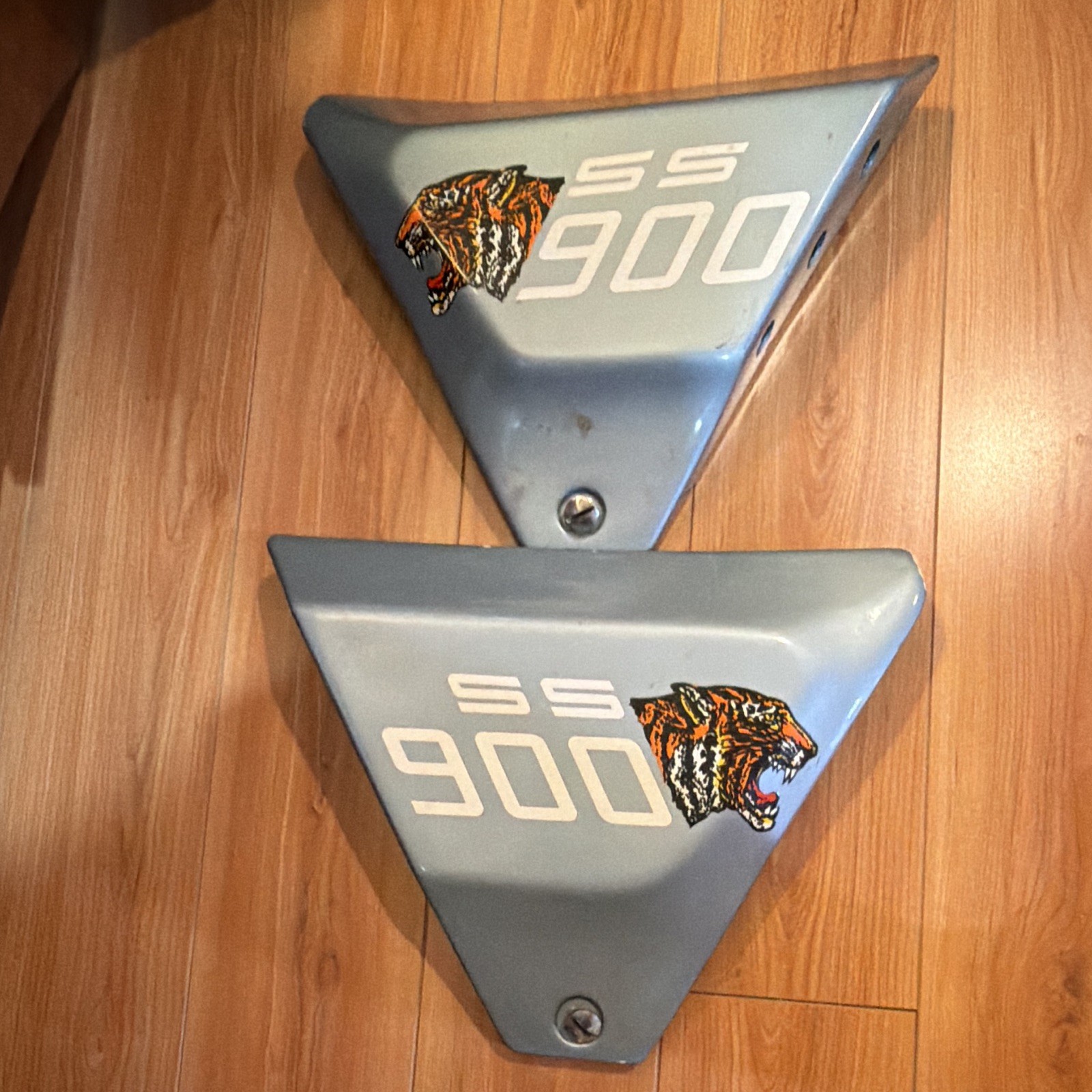Ducati 900 Tiger Side Panels