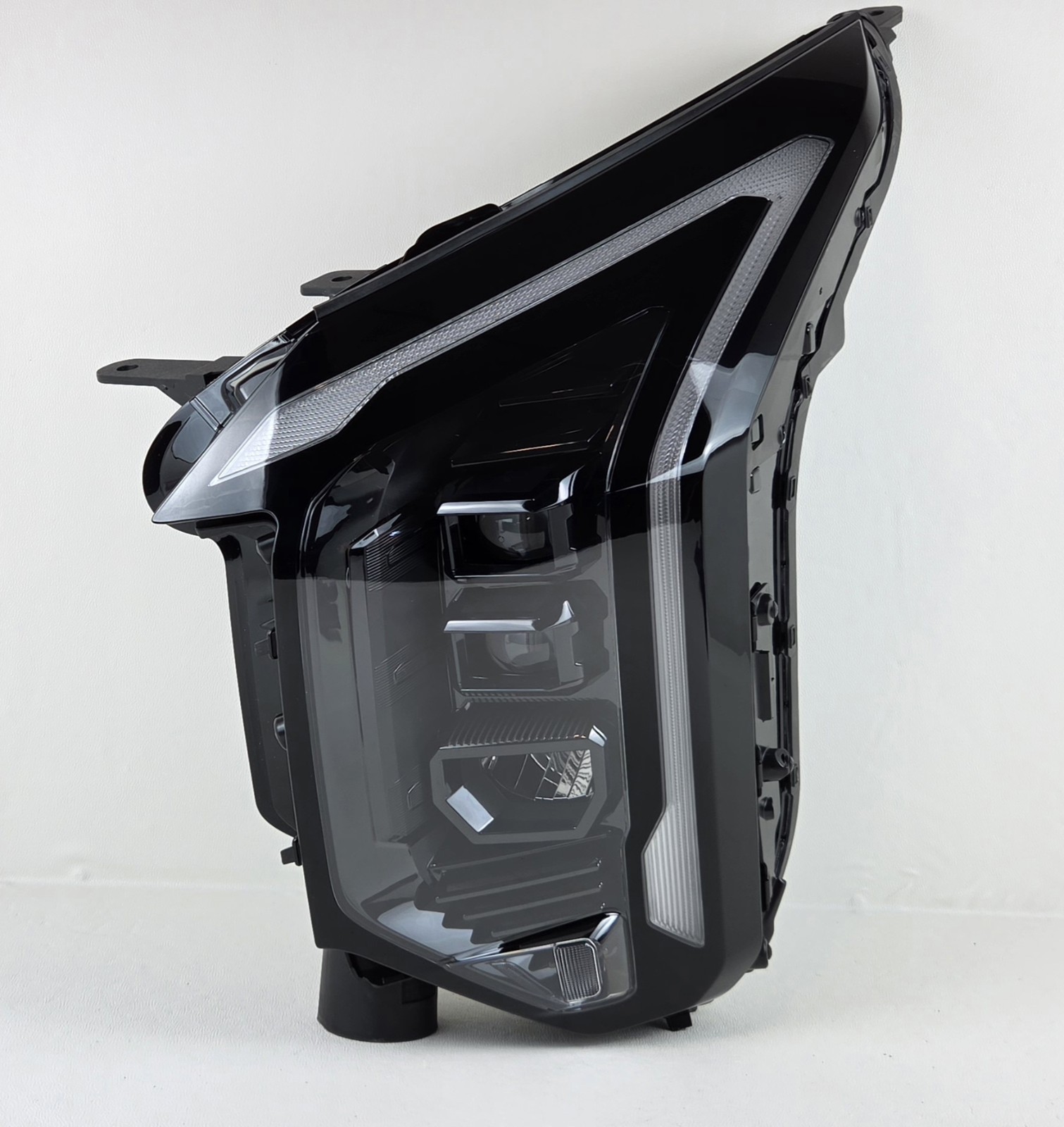 Mint OEM 2026 Kia Sportage Triple LED Left Driver Side Headlight 92101-DW500