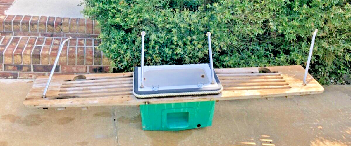 Swim Platform Bait Well Brackets 1986 Shamrock 20 ft Walk Thru Fishing Boat