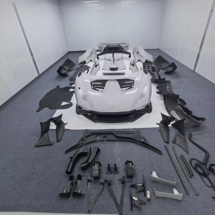 Lamborghini Huracan To STO conversion Kit Dry Carbon 