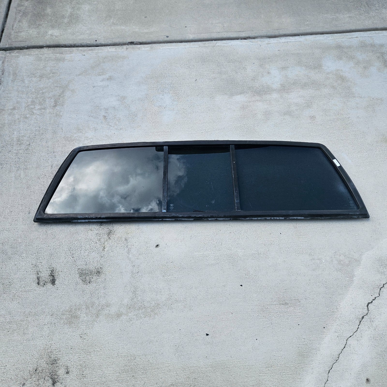 1986-1997 Nissan Pick Up Hardbody D21 Rear Back Glass Sliding OEM