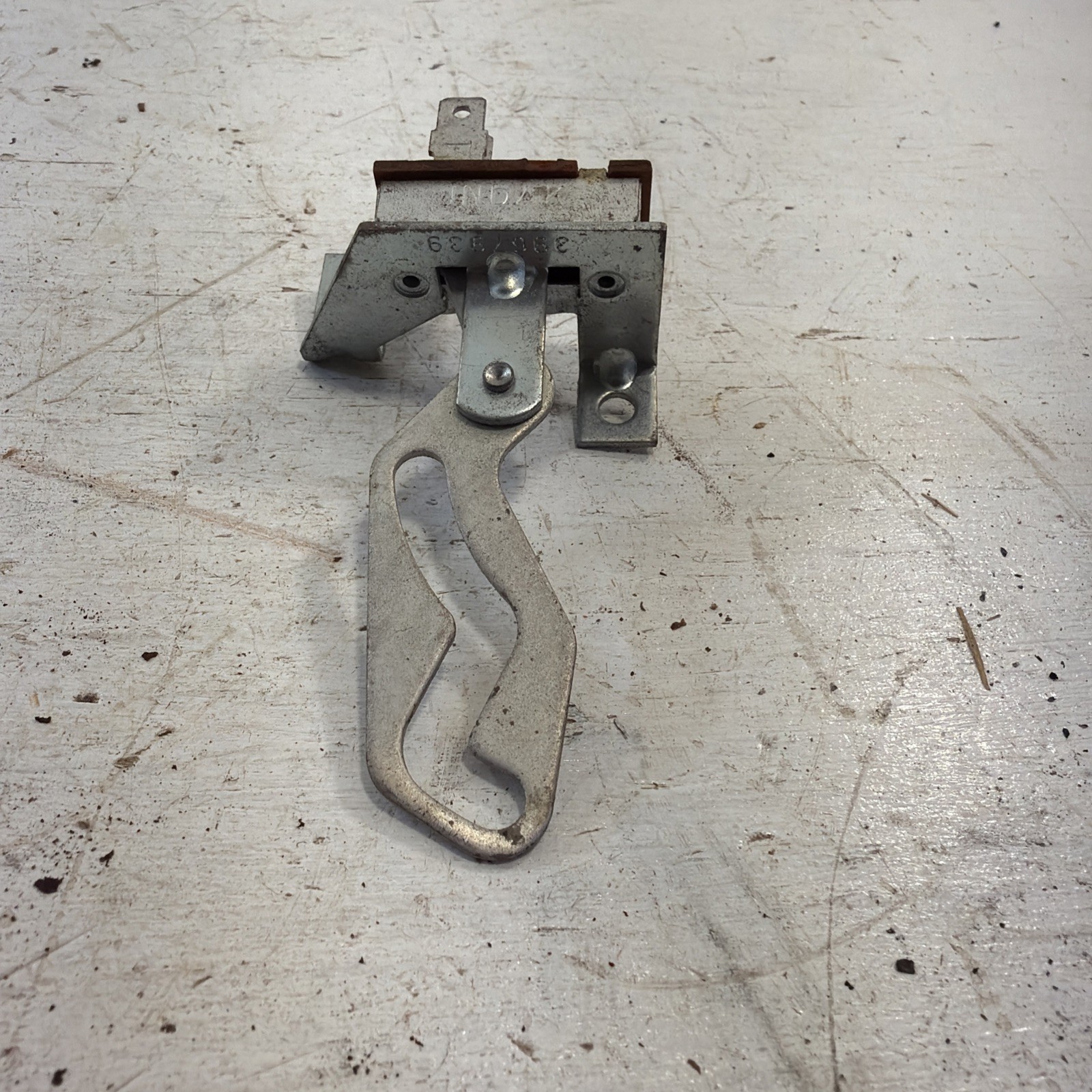 NOS OEM GM 3967939 HEATER CONTROL FAN SPEED SWITCH 1969-79 Nova 73-79 Skylark