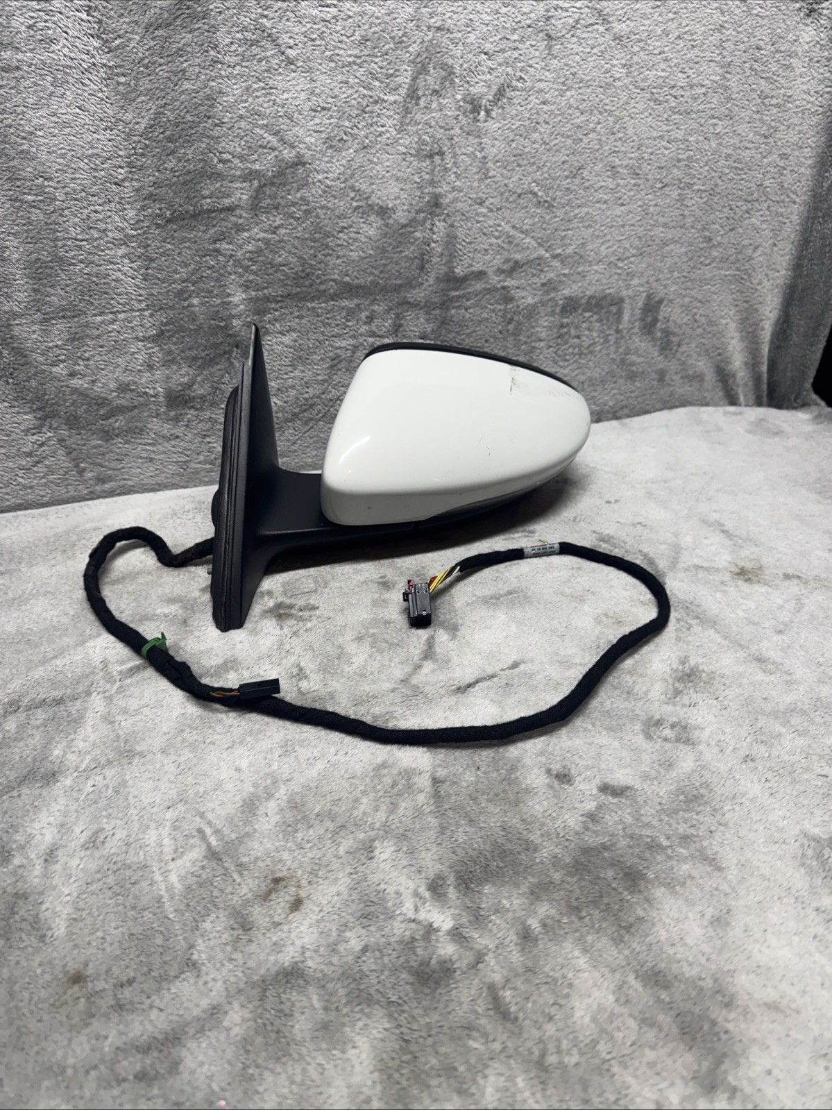 OEM 2016-2022 Volkswagen Passat Left Driver Side Mirror /Blind Spot /12 Wire