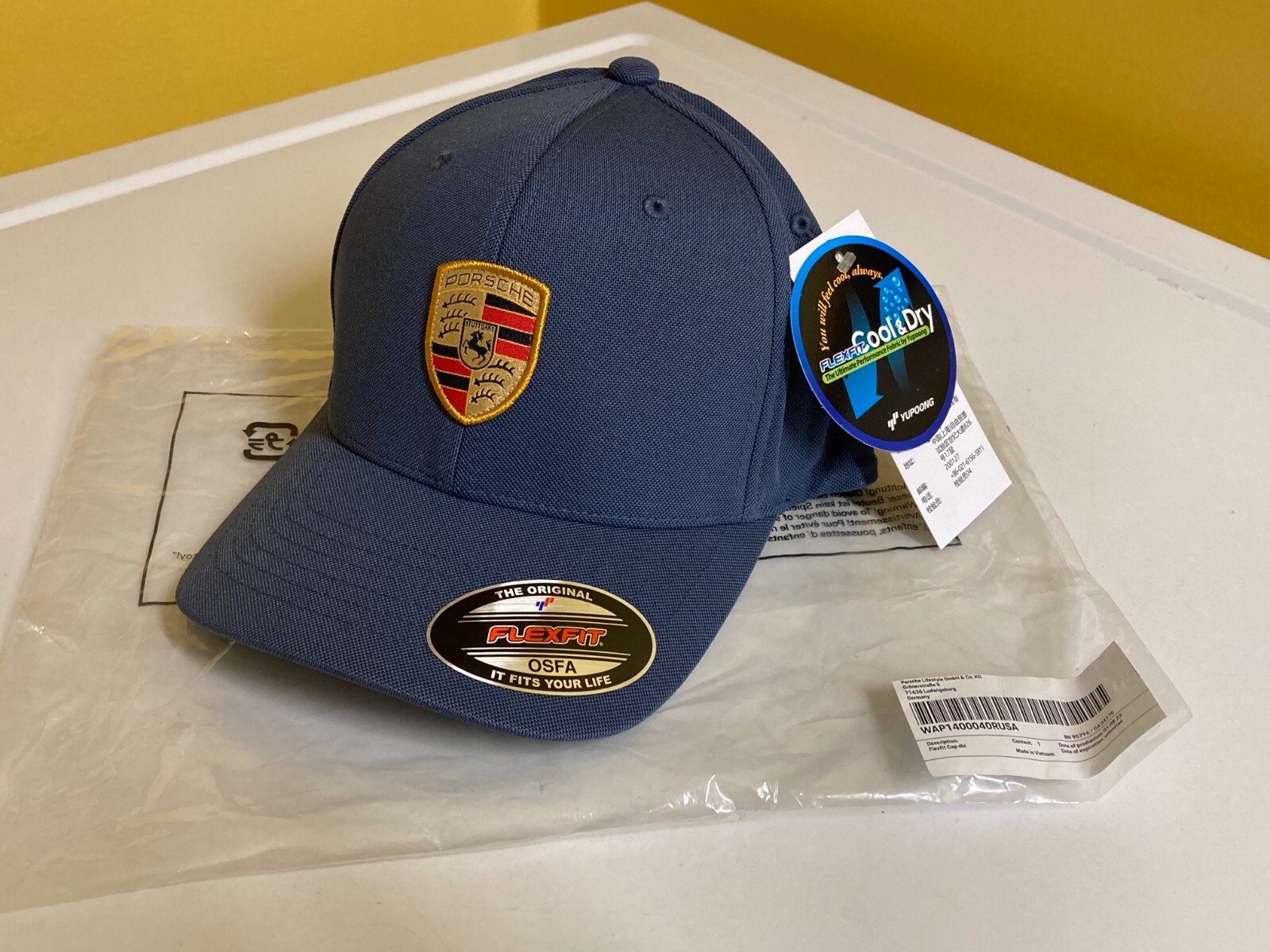 PORSCHE DESIGN SOLD-OUT 2022 FLEX FIT CLASSIC CRESTED BLUE HAT. DISCONTINUED