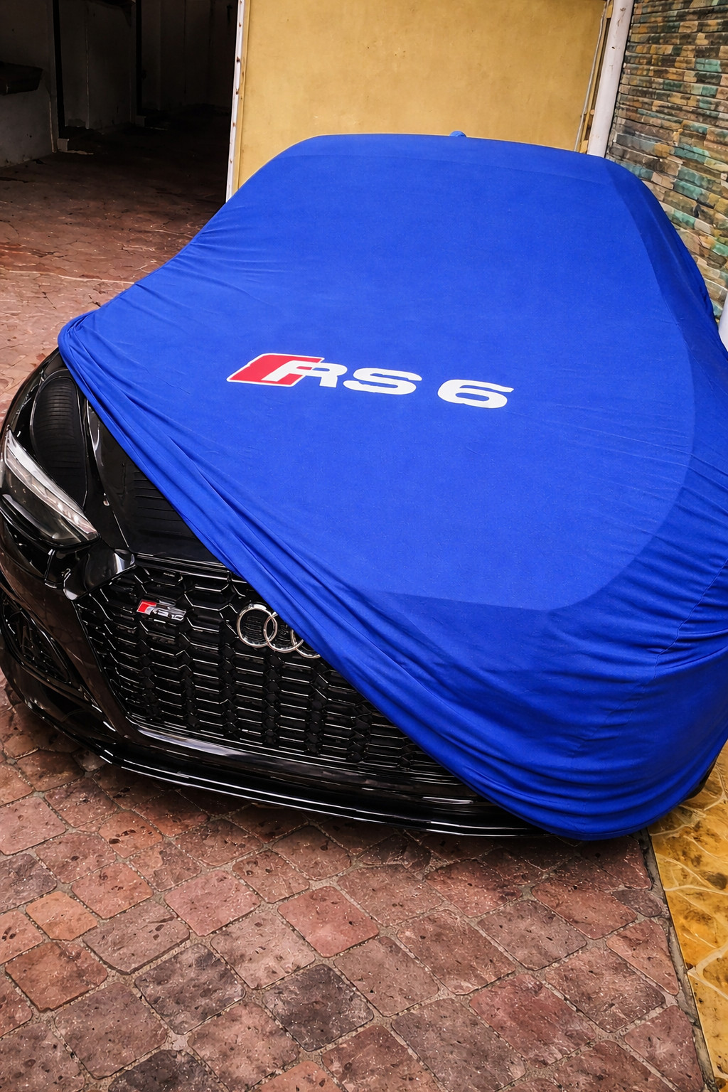 Indoor Car Cover Compatible with Audi RS6 – Soft Stretch Breathable