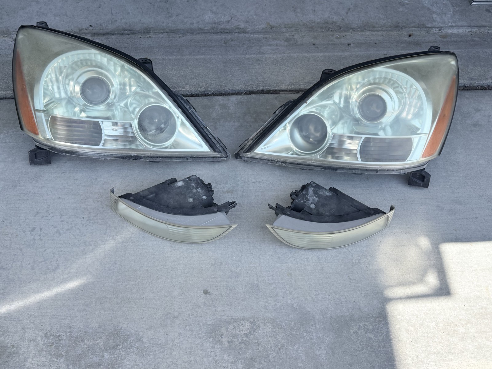 2003-2009 Lexus GX470 Original Factory Headlights and Fog Lights with HID bulbs
