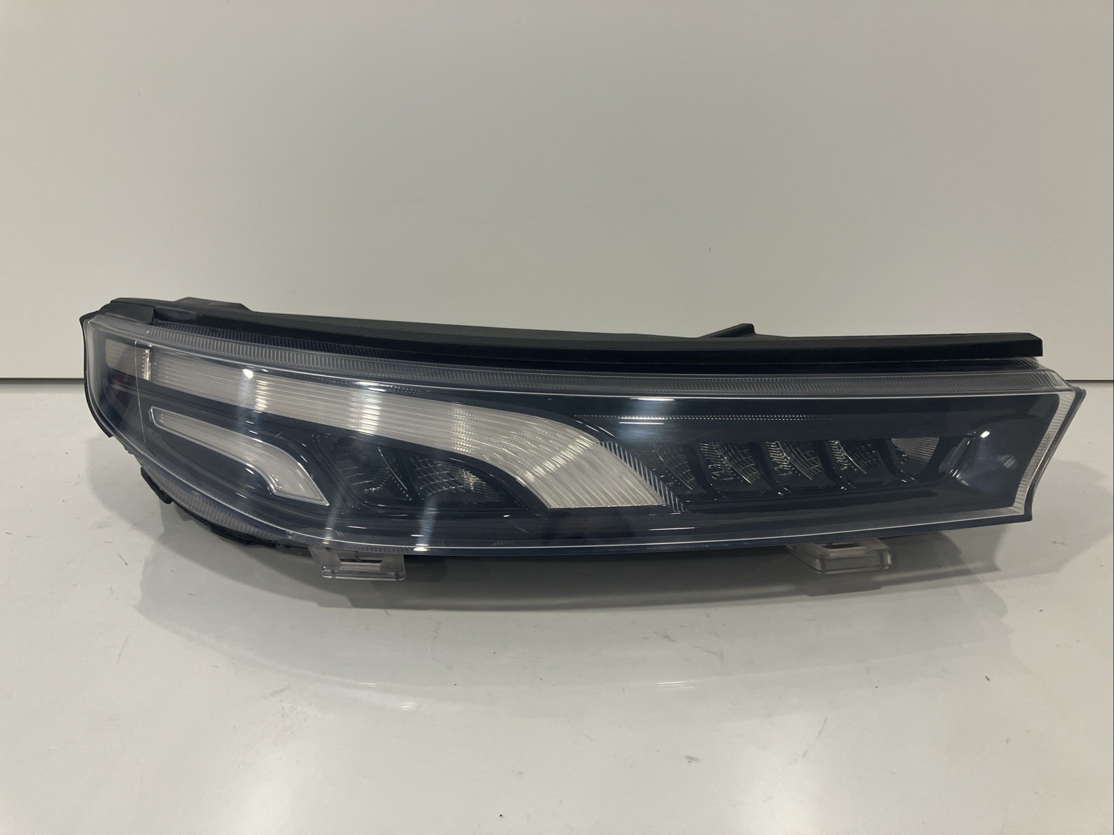 2020 - 2022 Hyundai Palisade Passenger Right Daytime Running Light DRL OEM 1680