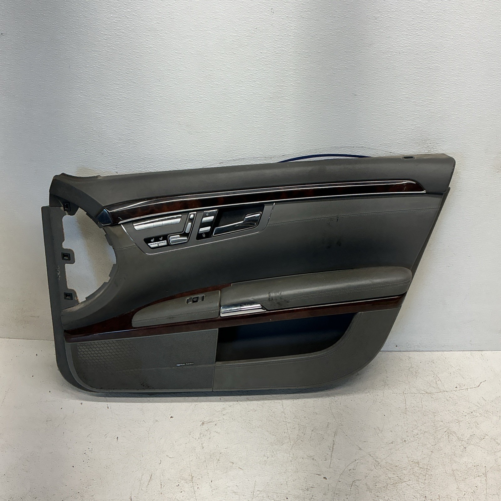 07-13 Mercedes S550 S600 front RH door panel OEM