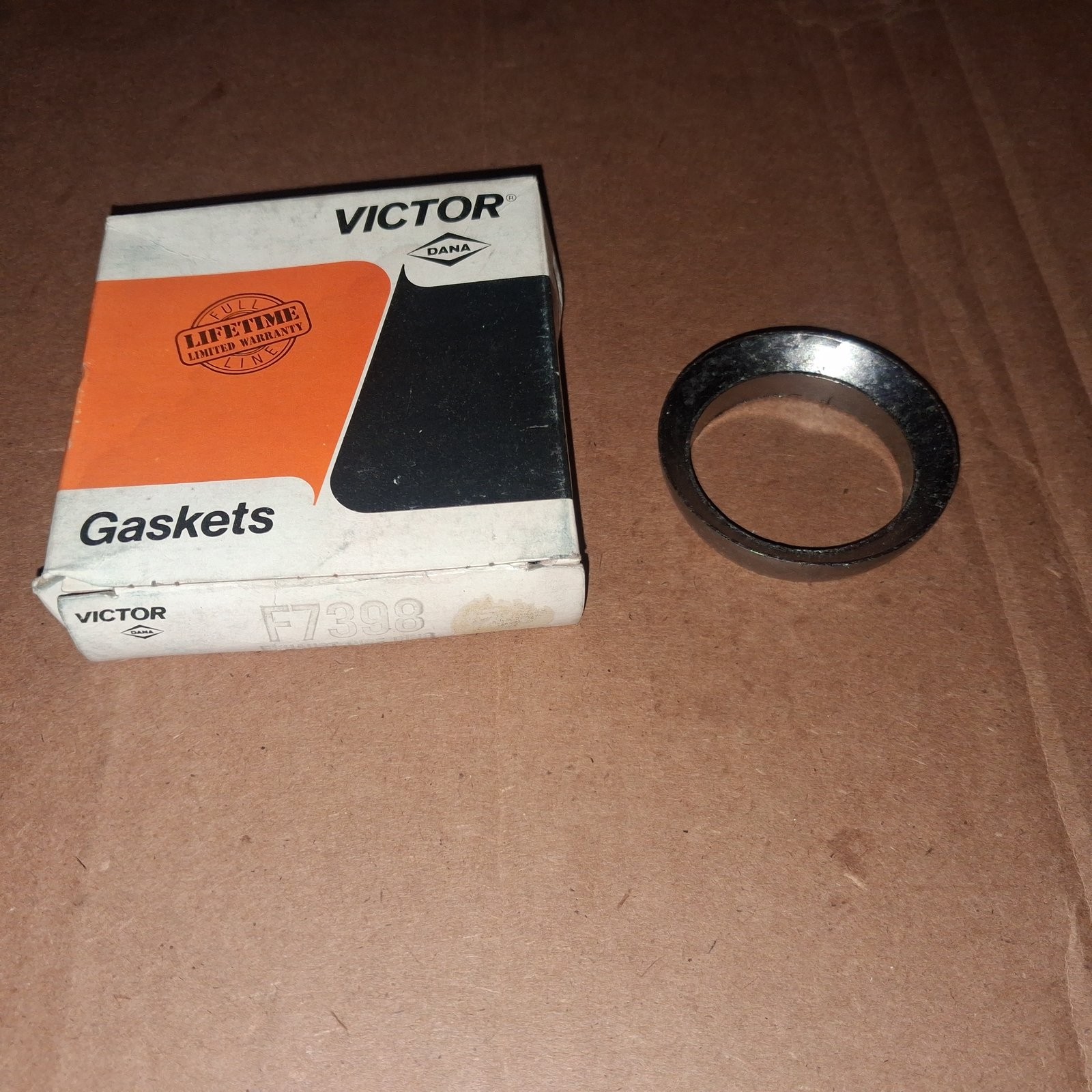 Victor Reinz F7398 Exhaust Ring NOS 83-93 S10 Camaro