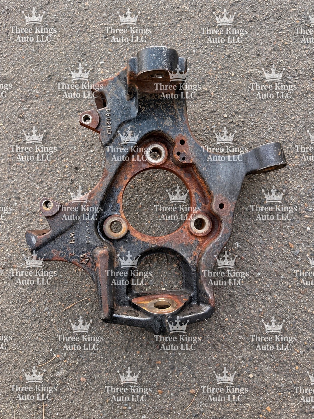 1997-1998 Dodge Dakota 4x4 Front LH Left Driver Side Spindle Knuckle OEM 1997-1998 Dodge Dakota 4x4 Front LH Left Driver Side Spindle Knuckle OEM