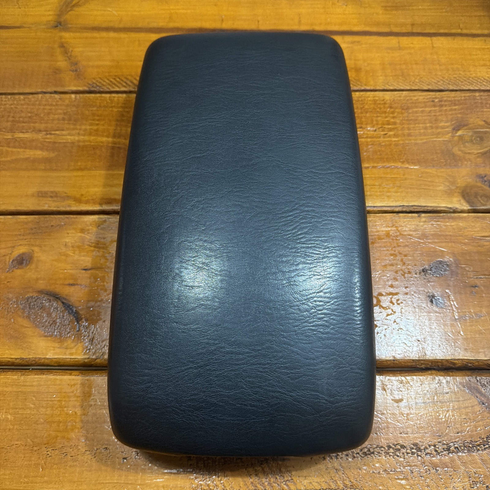 2002-2006 Toyota Camry Center Console Black Leather Armrest Lid Storage OEM