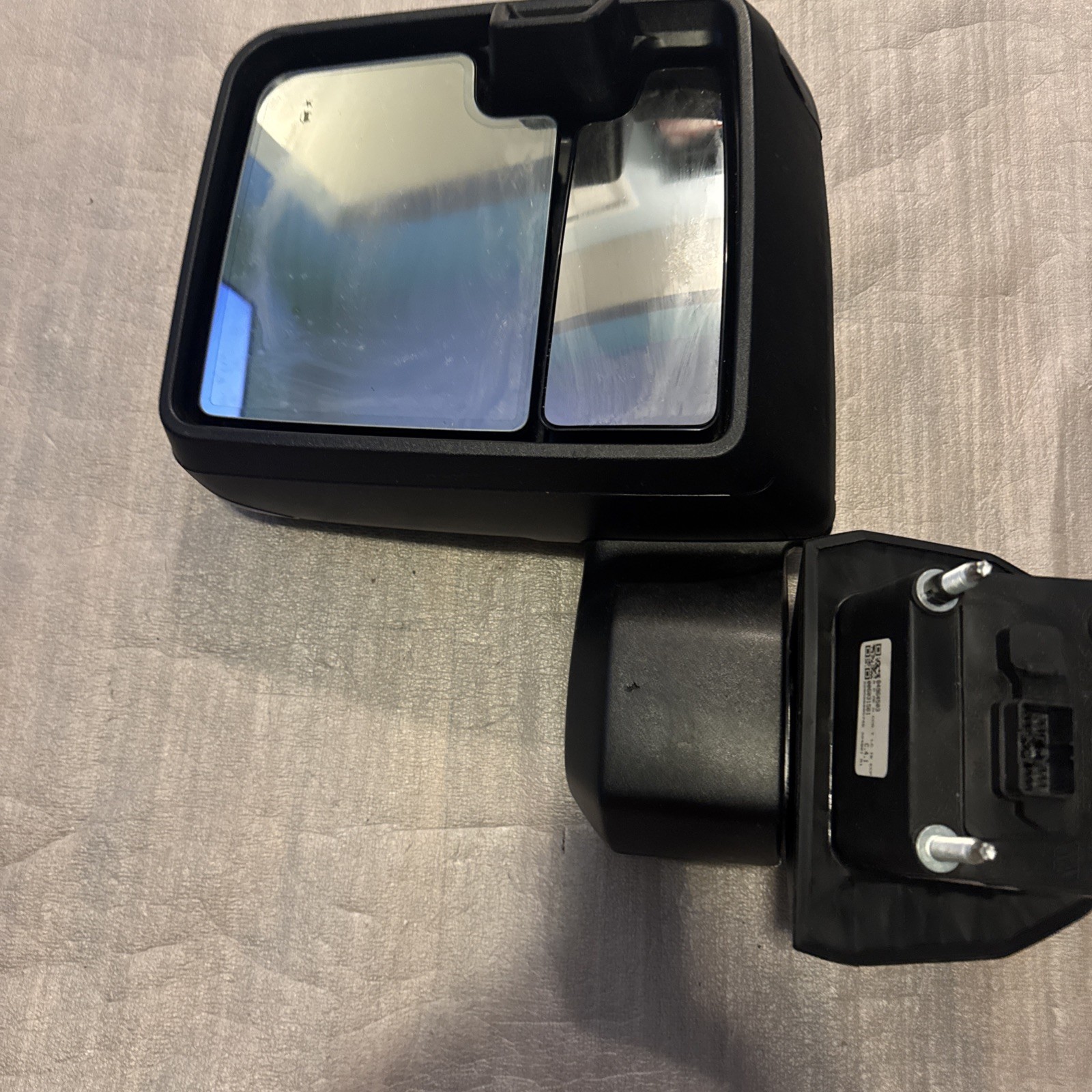 OEM 20-23 Chevy Silverado GMC Sierra 2500 3500 RH Black Blind Spot Tow Mirror