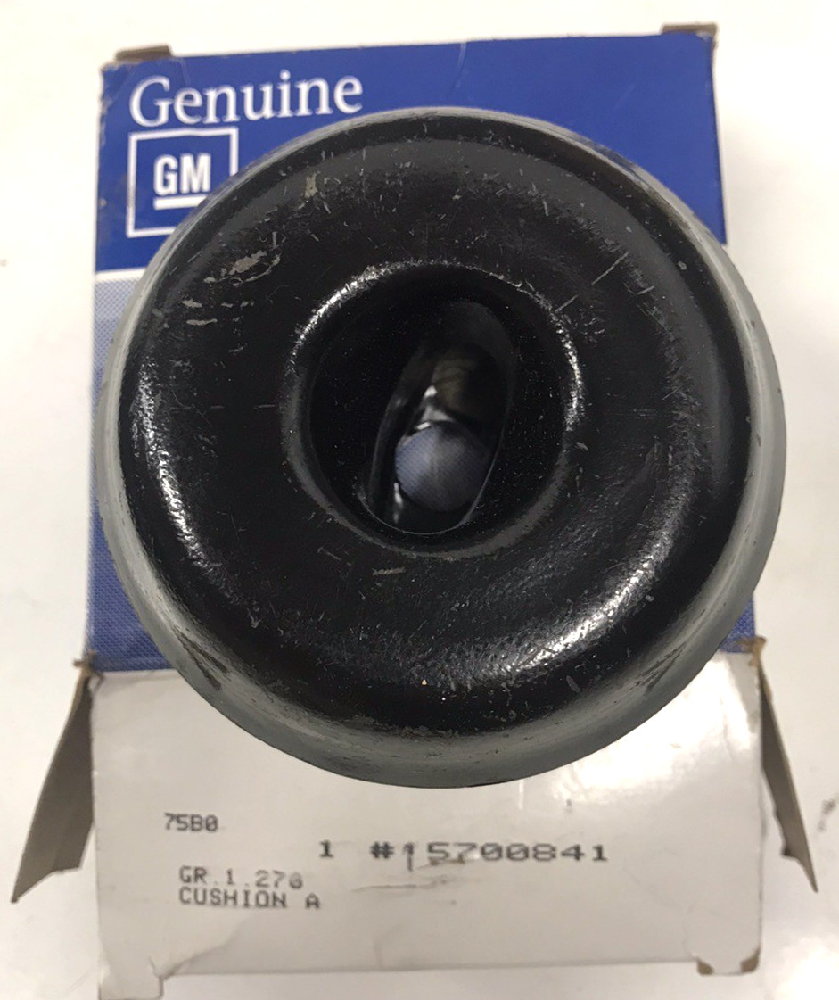 15700841 NOS Radiator Support Cushion 1982-1994 GM Trucks
