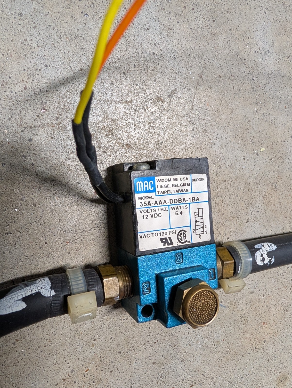 MAC Boost Controller Solenoid 3 Ports with Tee and Hose 35A-AAA-DDBA-1BA 120 PSI