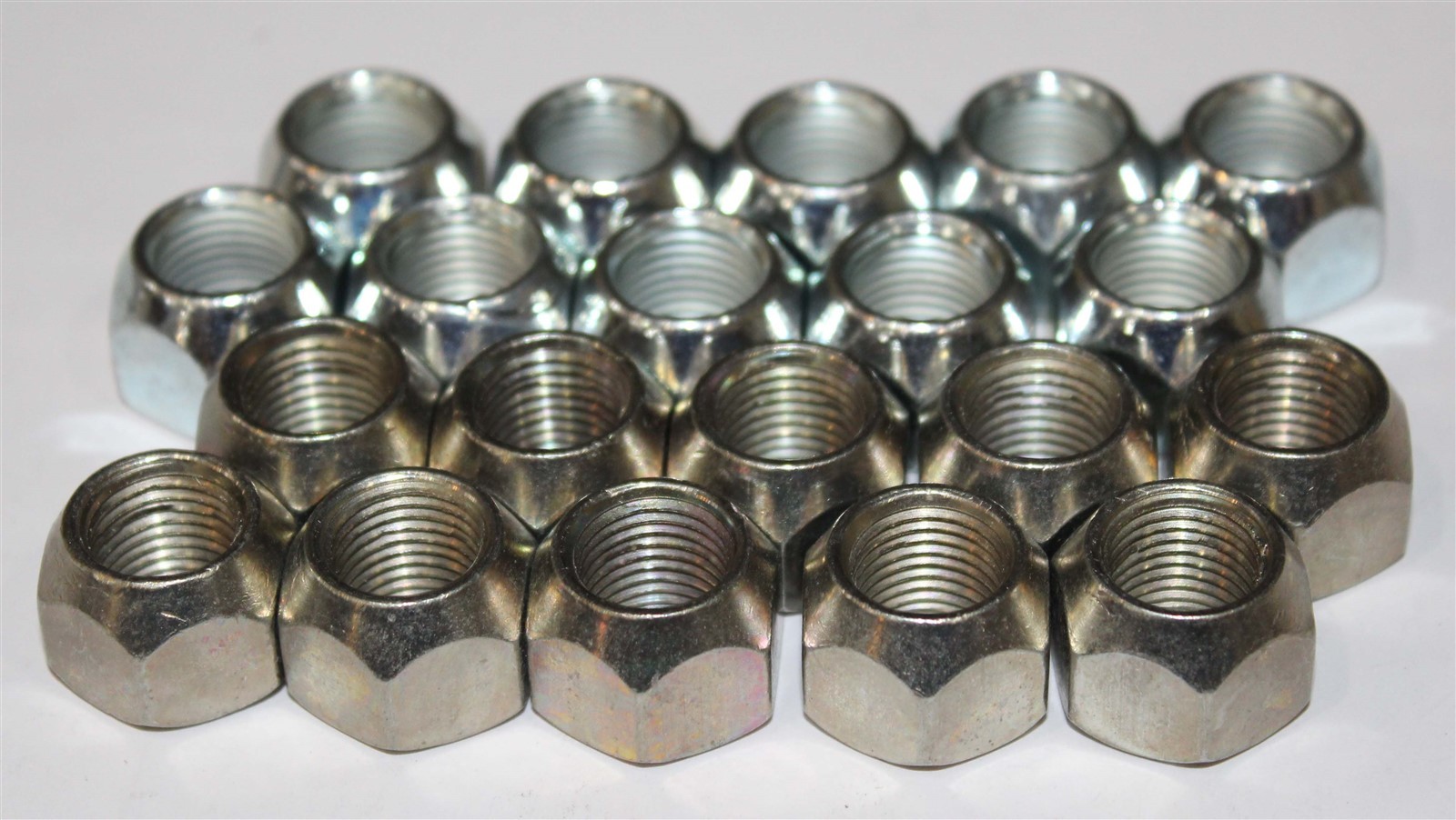 NEW Mopar Lug Nuts 1964-70 B/E-Body