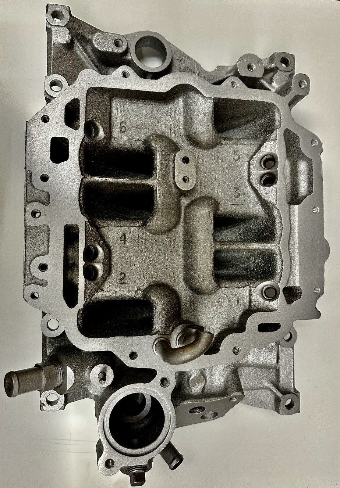 GM GMC Chevrolet Vortec 4.3L V-6 Lower Intake 25176554 1996-2007 OEM