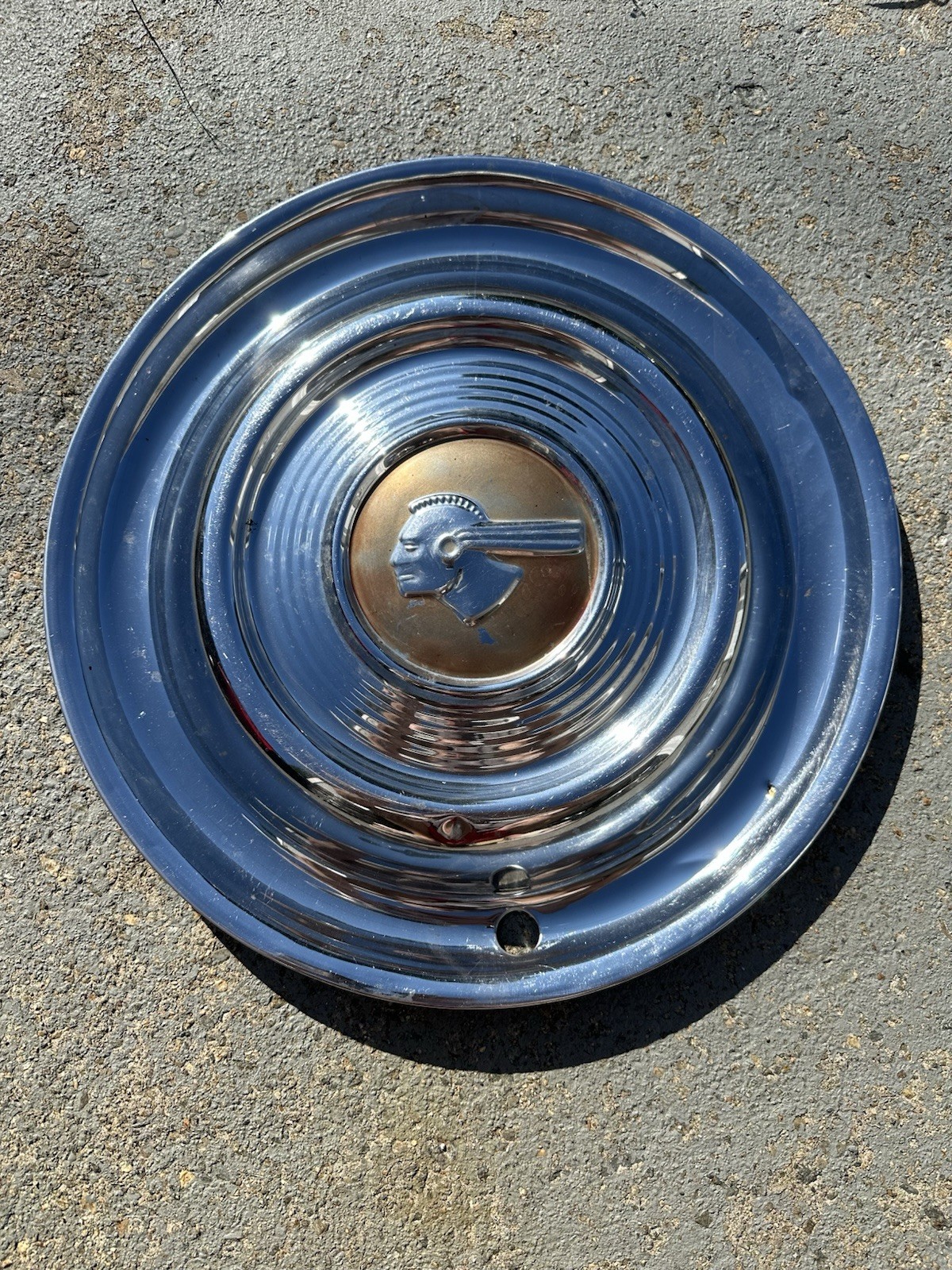 One 1951  Pontiac Chieftain 15” Hubcap Wheel Cover Nice Driver