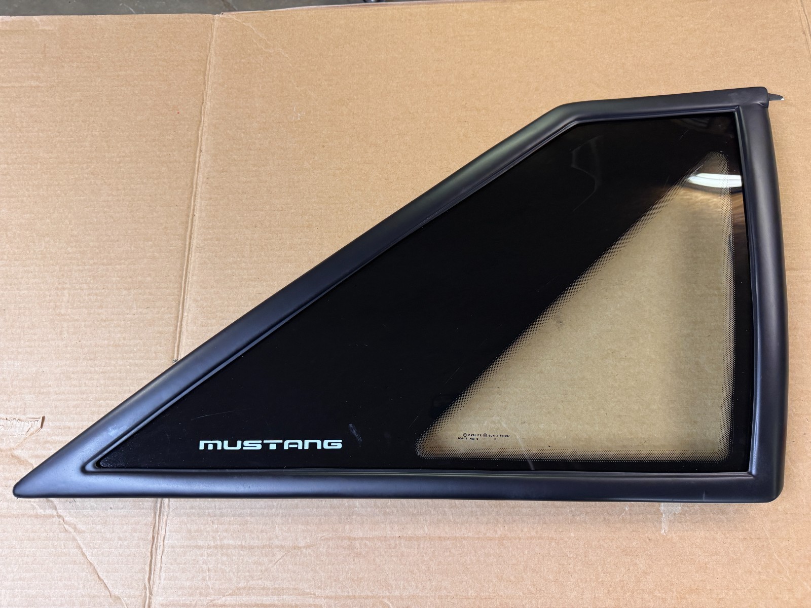 87-93 Ford Mustang Quarter Window Glass PASSENGER Side HATCHBACK Carlite GT LX
