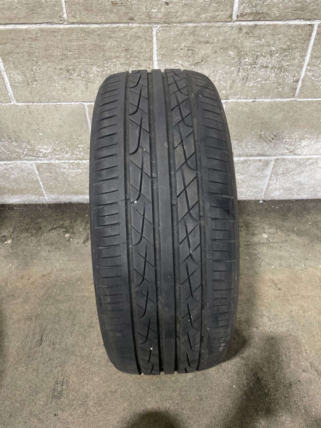 1x P205/50R17 Hankook Ventus V2 Concept 2 7/32 93 V Used Tire 2055017