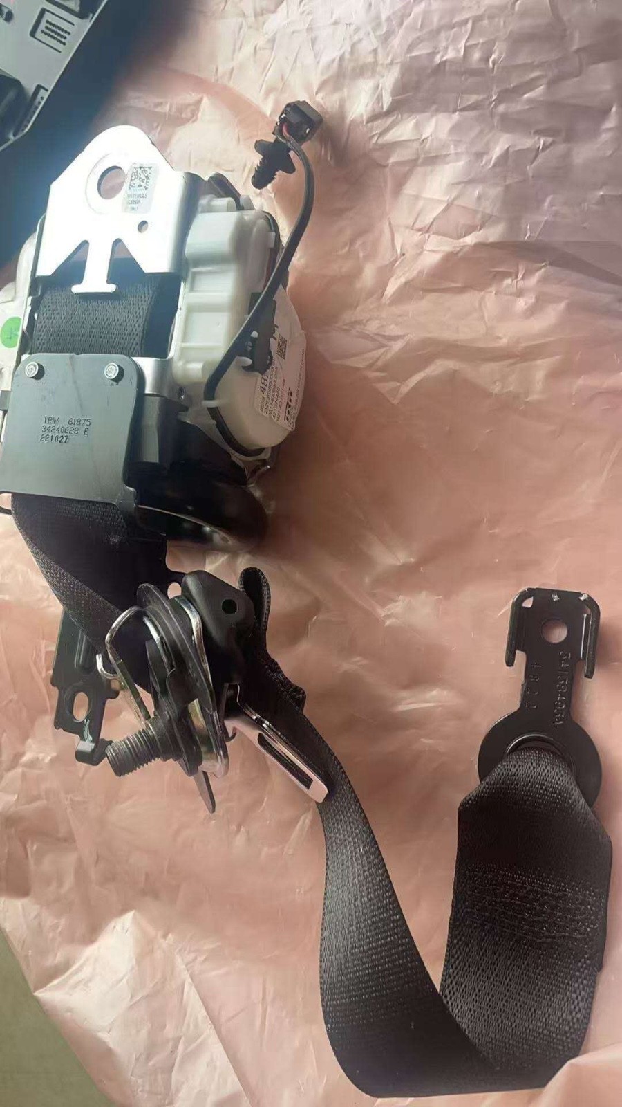 2021-2026 BUICK ENVISION FRONT RIGHT PASSENGER SEAT BELT RETRACTOR NEW OEM GM
