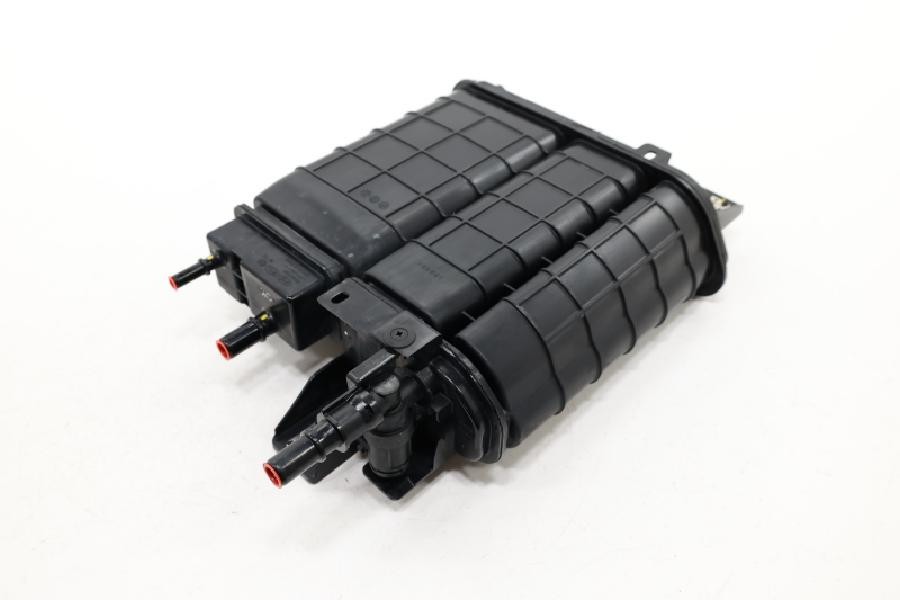 22-25 HYUNDAI SANTA CRUZ 2.5L EVAPORATOR VAPOR CANISTER RESERVOIR OEM 31420K5000 22-25 HYUNDAI SANTA CRUZ 2.5L EVAPORATOR VAPOR CANISTER RESERVOIR OEM 31420K5000