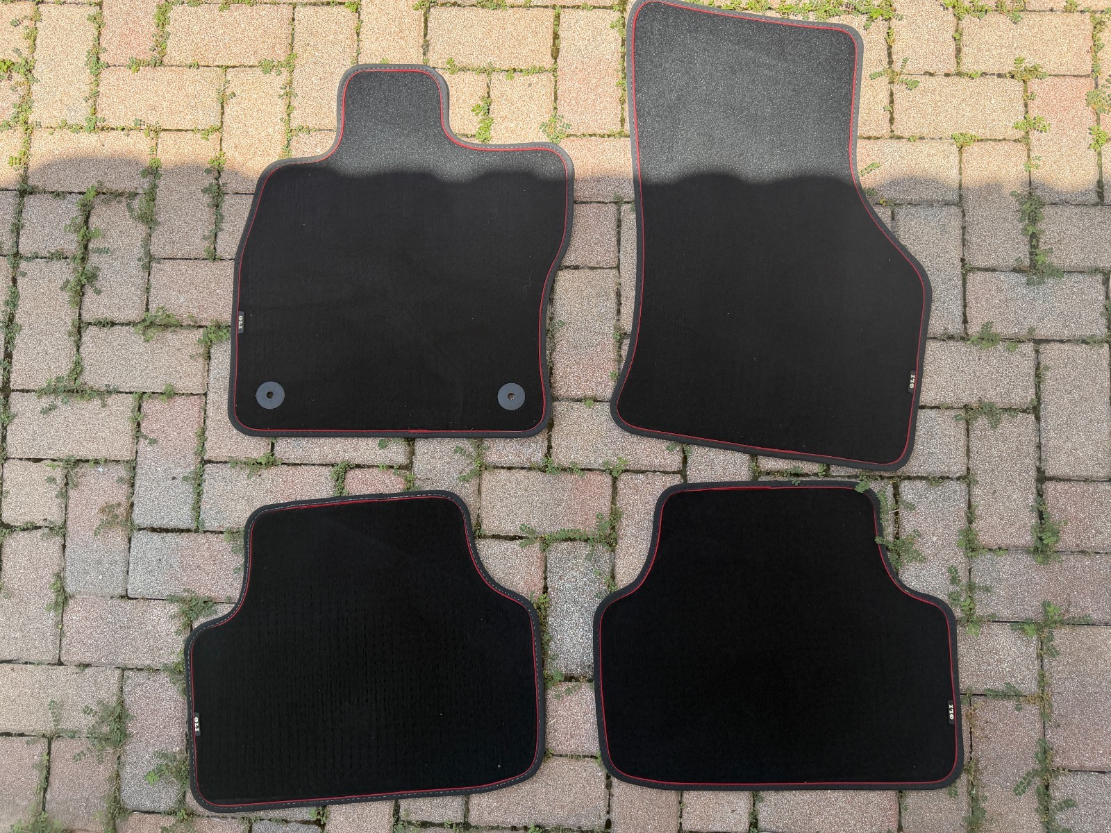 2019-2025 Volkswagen Jetta GLI OEM GenuineFactory Floor Mats 4pc Set 2019-2025 Volkswagen Jetta GLI OEM GenuineFactory Floor Mats 4pc Set