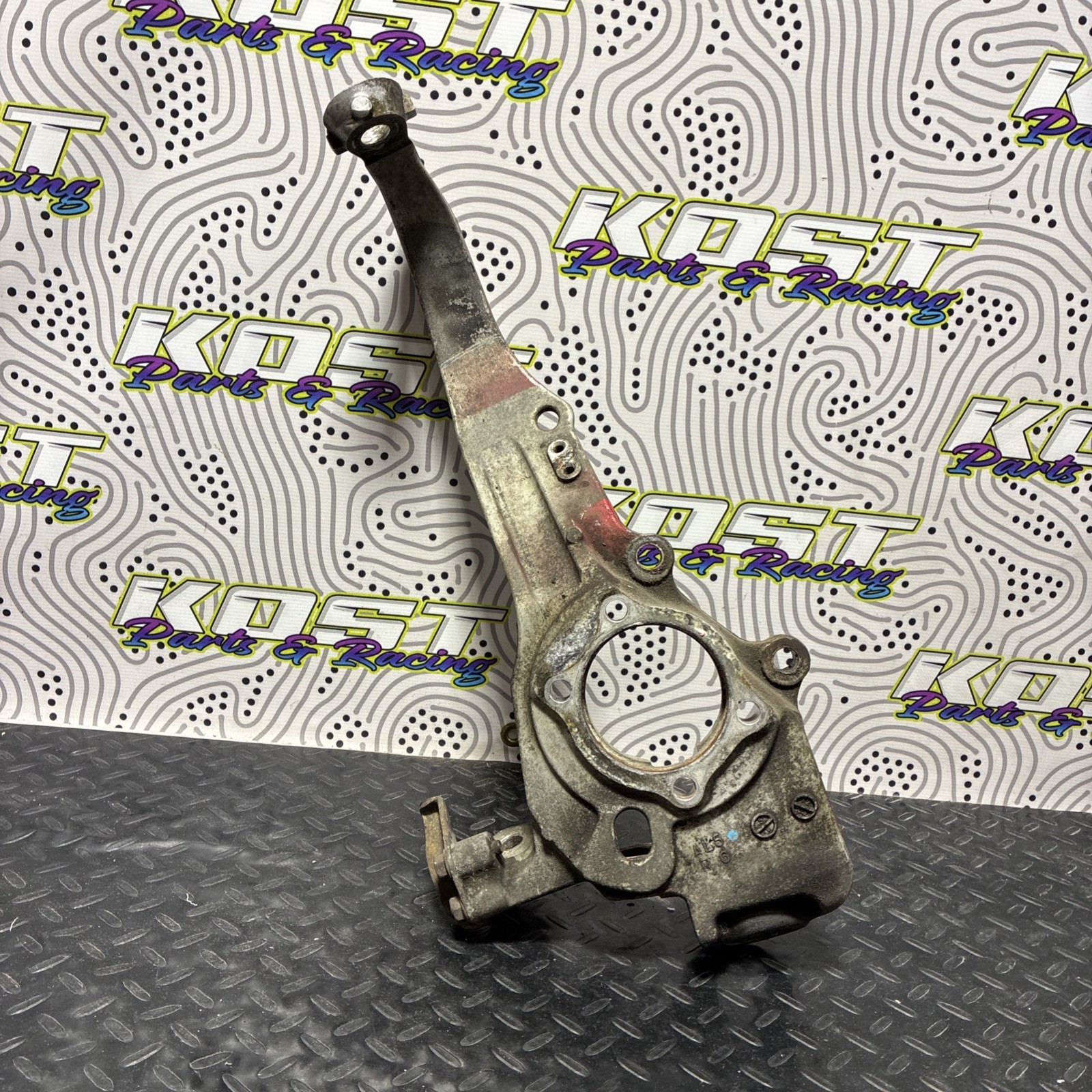 03-05 Nissan 350z Infiniti G35 COUPE Front Right Passenger Spindle Knuckle BARE
