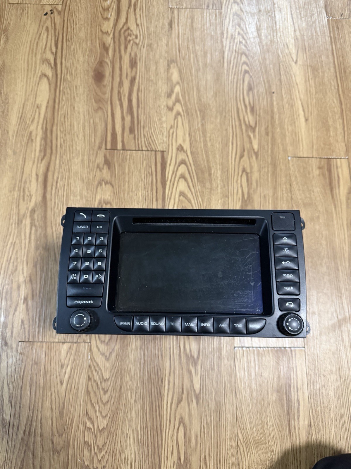 2003 2008 PORSCHE CAYENNE RADIO  NAVIGATION GPS CD PLAYER SCREEN  HEADUNIT OEM 