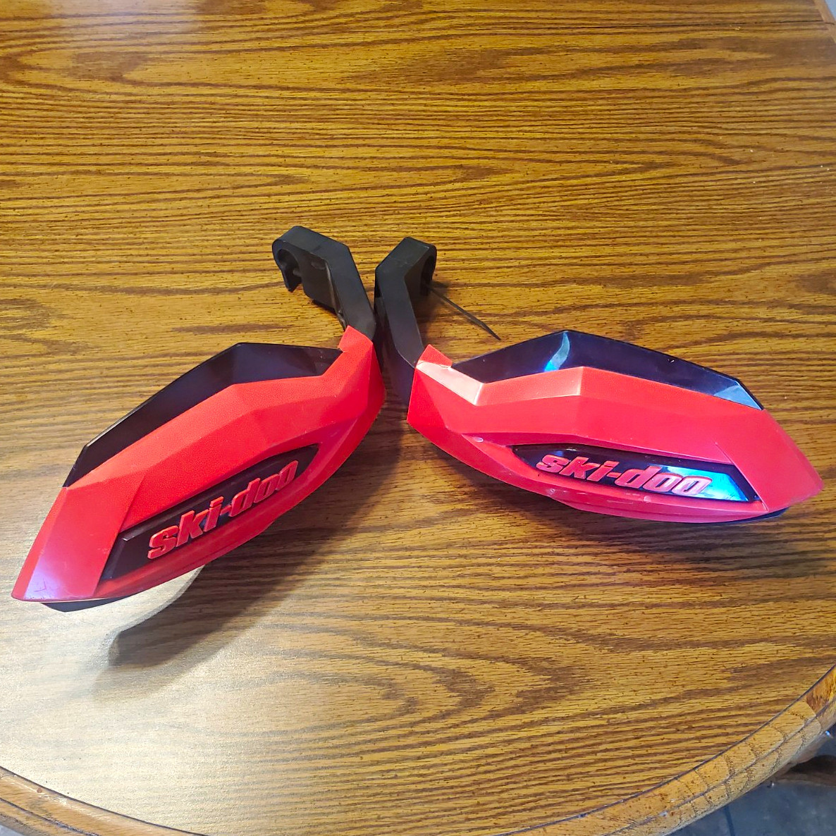 Skidoo Red Handgaurd Set