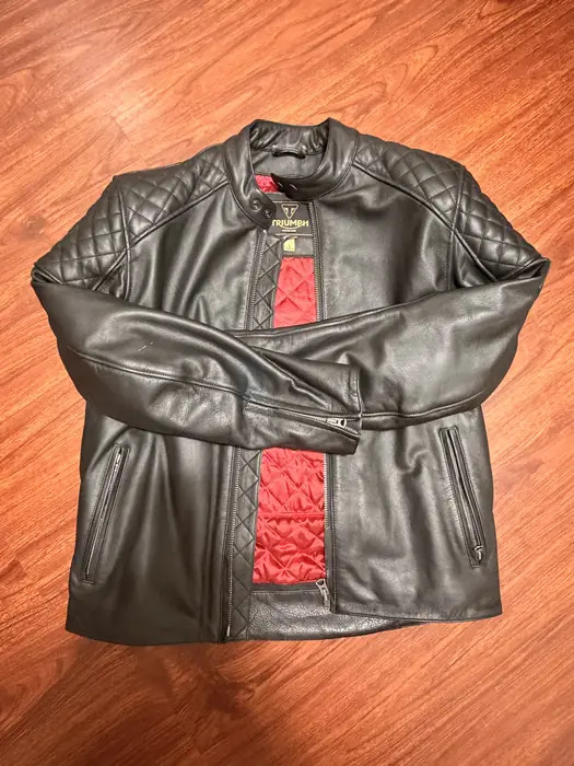 TRIUMPH Braddan Perforated Leather Motorcycle Jacket Quilt panels LARGE