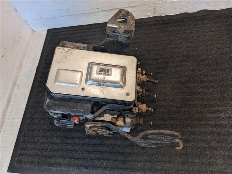 1999-2000 Ford F350 F450 F550 Super Duty ABS Anti-Lock Brake Pump Assembly OEM