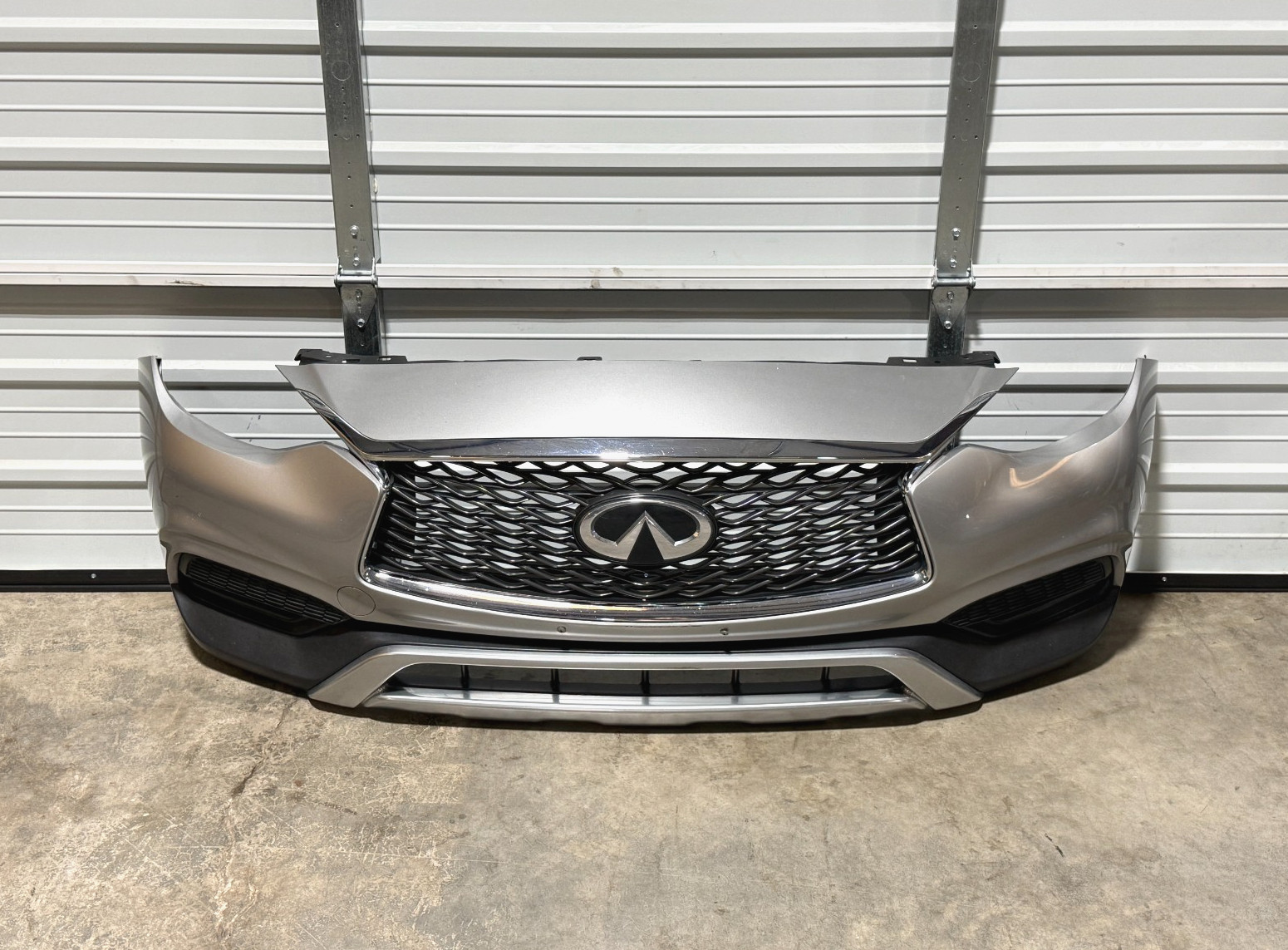 17 18 19 INFINITI Qx30 Front Bumper Cover w/Grille Assembly PO65 OEM