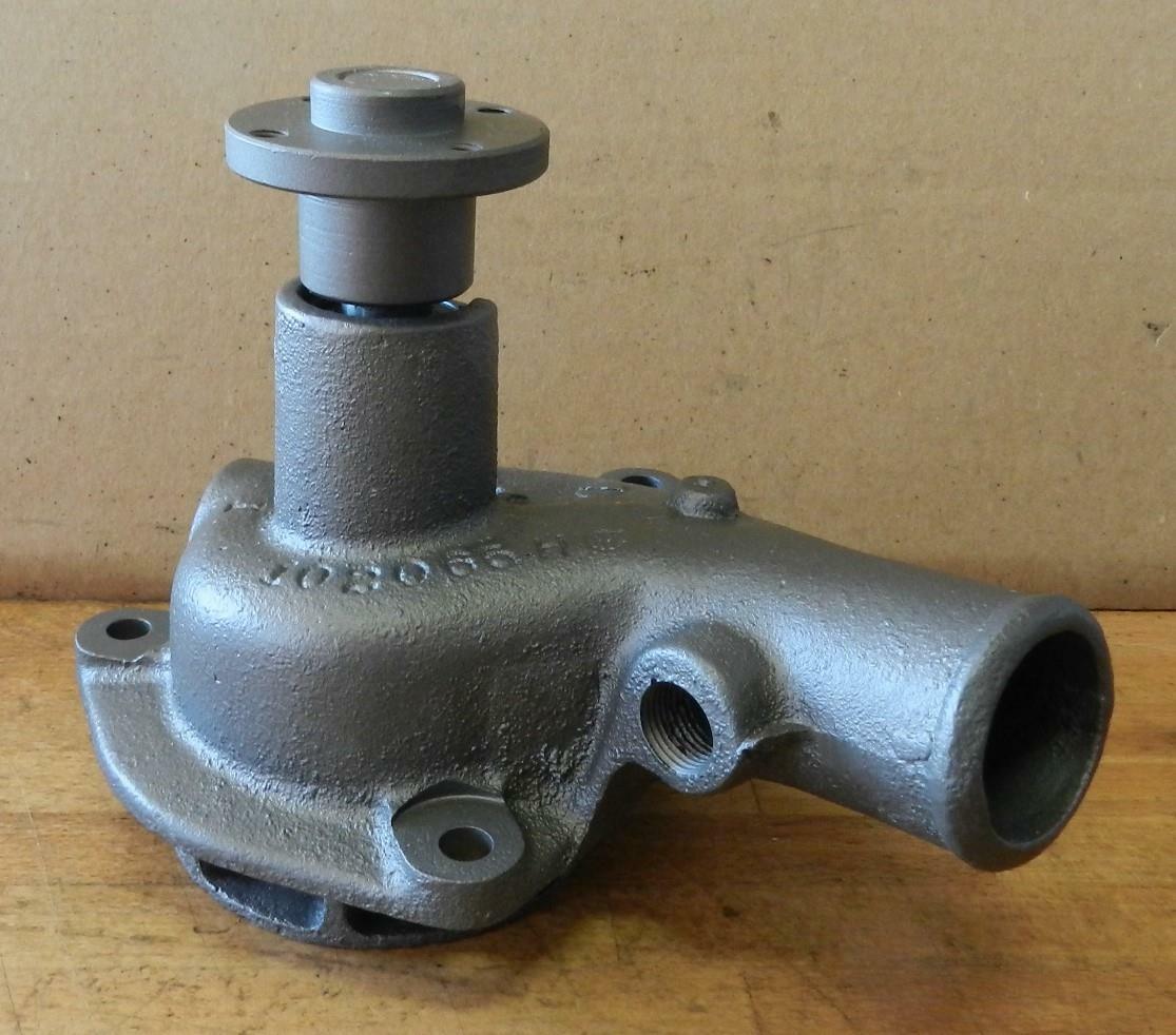 1940-49 International Green Diamond truck 175 214 233 rebuilt water pump 102066H