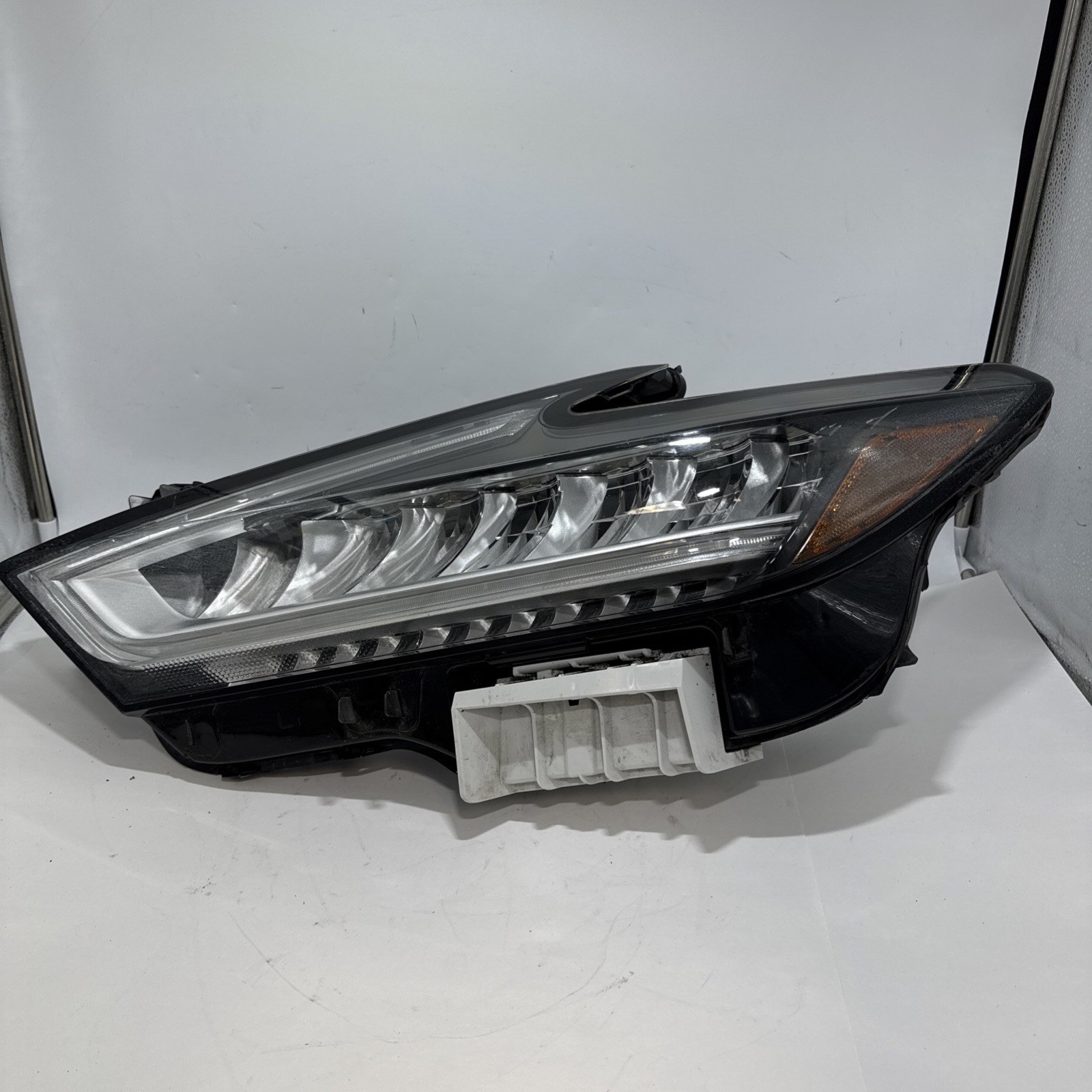 OEM Nissan Maxima Left Driver Side LED Headlamp 26060-9DJ0B