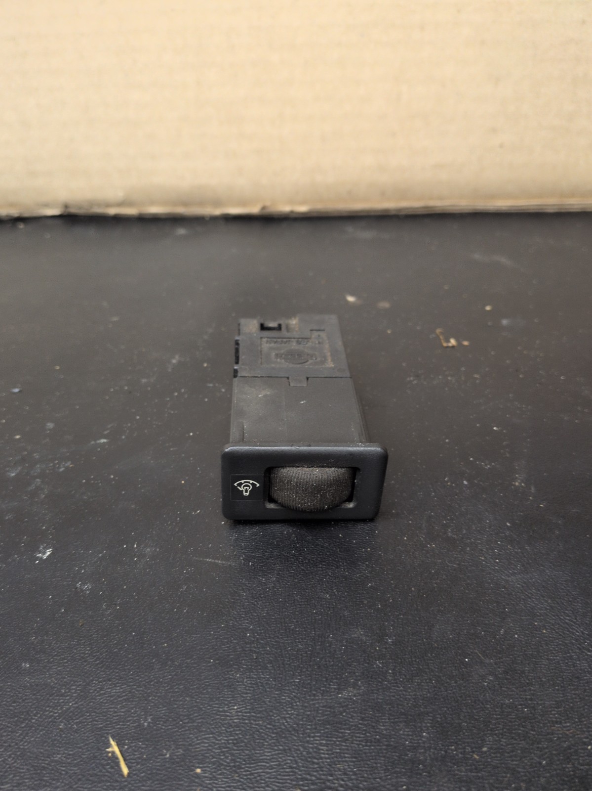 90-93 nissan hardbody d21 OEM dimmer switch 90-93 nissan hardbody d21 OEM dimmer switch
